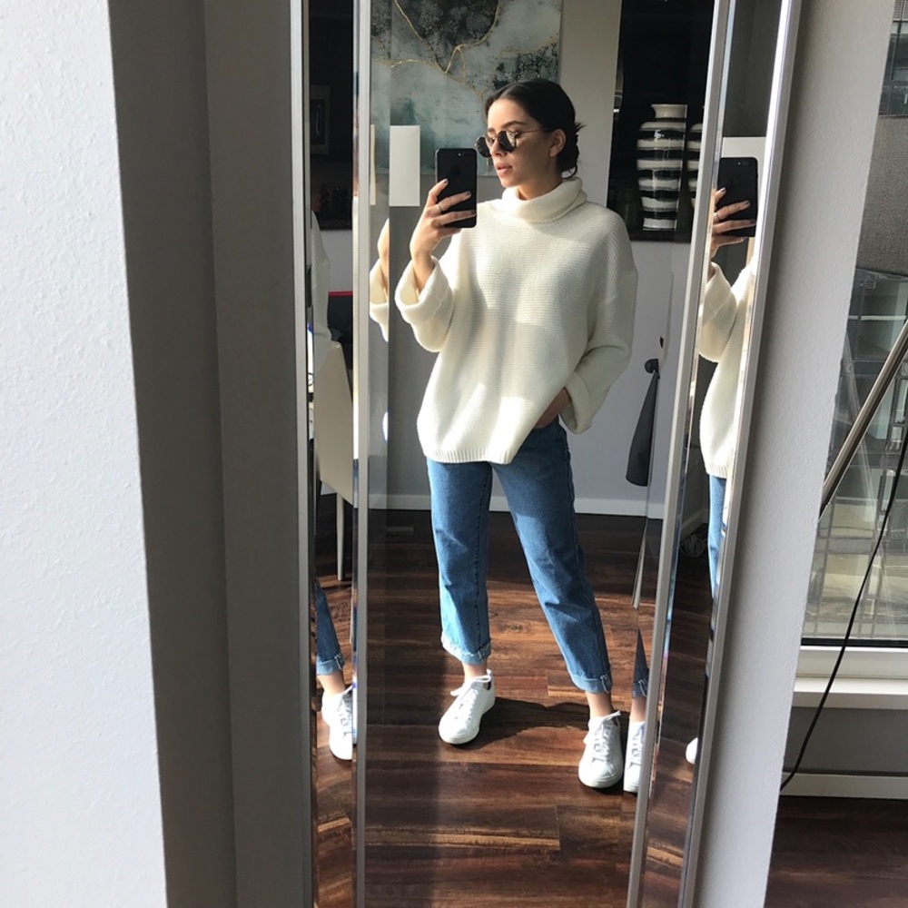 Cream H&M turtle neck